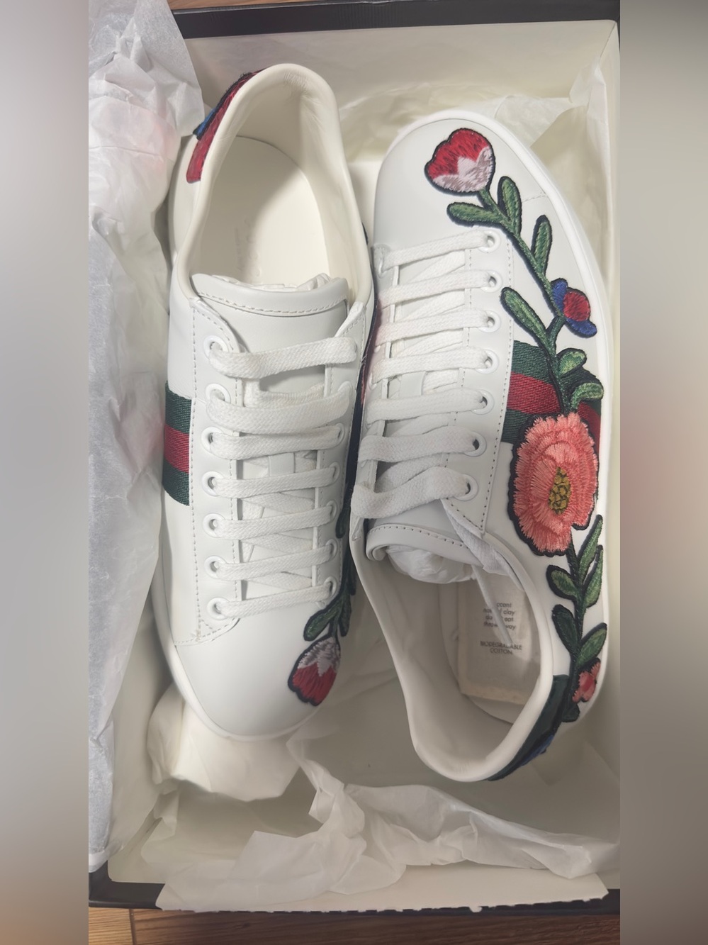 NWT Gucci Ace Floral Embroidered Leather Sneakers EU 36.5 US 7